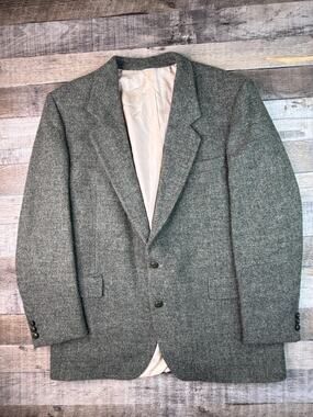 Men's Gray Wool Blend Two-Button Blazer